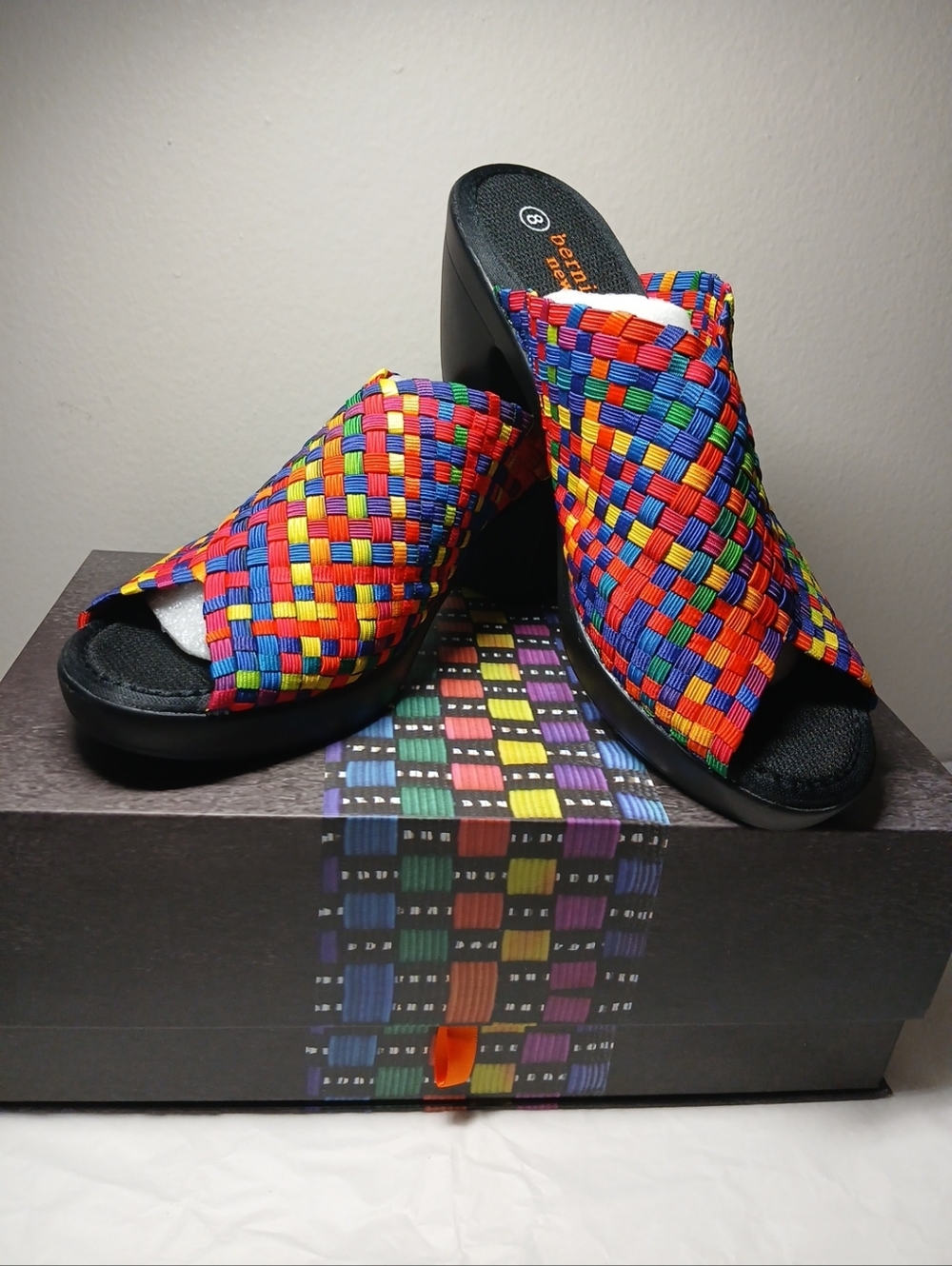 Bernie Mev Shoes Sandals Heels Multicolor Woven Slide Mules Womens Sz 8 NIB